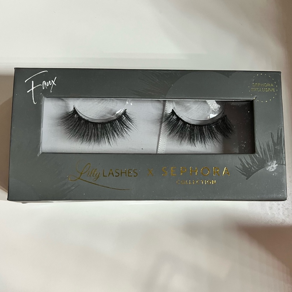 Lilly Lashes x Sephora Collection - Powell Street
